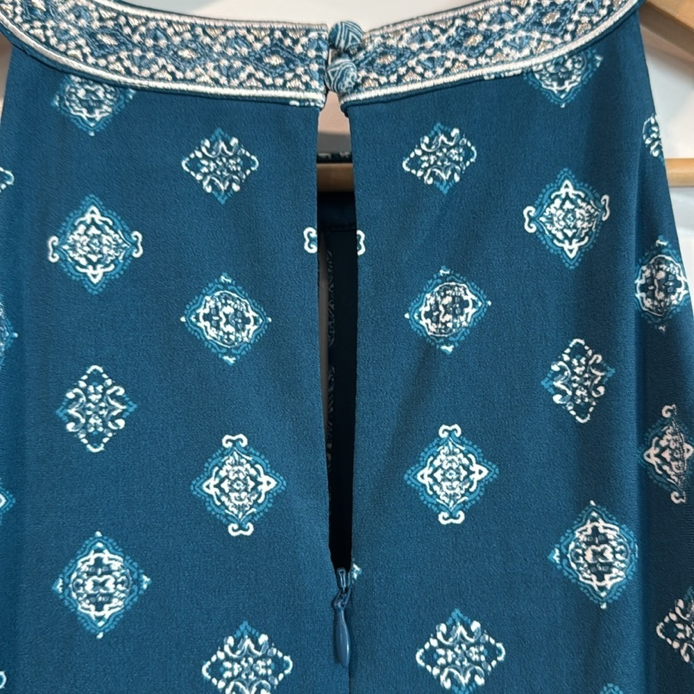 🔵 White House Black Market Twilight Teal Ecru Patterned MJ Jumpsuit Sz Med NWT - Picture 7 of 10